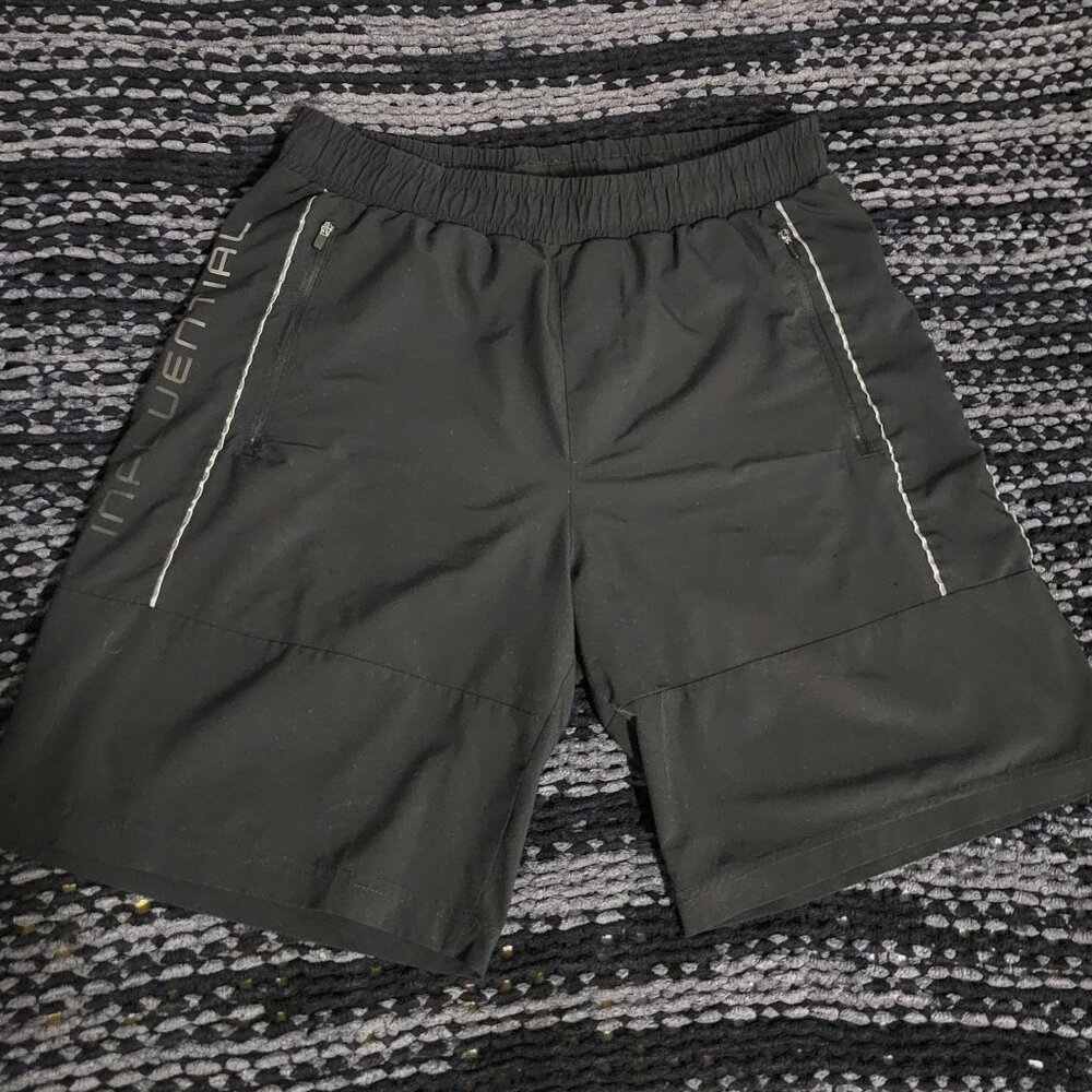 Stretch Black Athletic Shorts: L